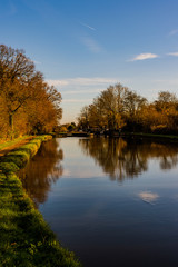 Fototapeta na wymiar hatton locks grand union canal warwickshire england uk