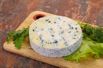 Round blue cheese