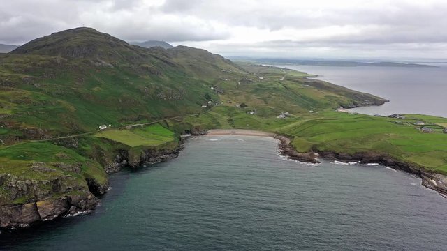 Mucross Head is a small peninsula about 10km west of Killybegs in County Donegal in north-west Ireland and contains a popular rock-climbing area, noted for its unusual horizontally layered structure