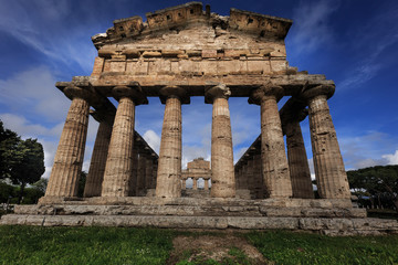 Tempel in Paestum, Salerno, Italien © Frozen Action