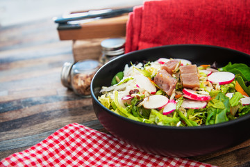Tuna fume of rice cook radish and white chou