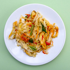 Asian Style Chicken Pad Thai Meal