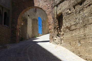 Blue street walls of the popular city of Morocco, Chefchaouen. Traditional moroccan architectural details. - 281640814