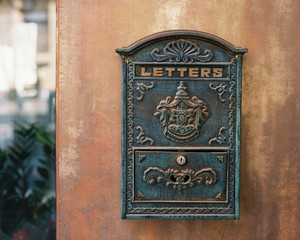 Naklejka premium Old antique mailbox
