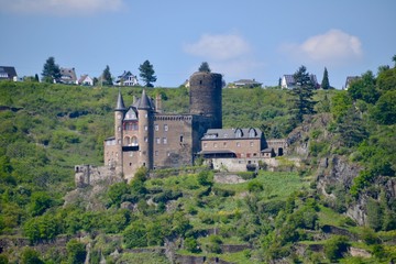 Obraz premium Katz Castle in Altstadt Germany on the Rhine River