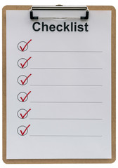 Leere und abgehakte Checkliste vor weißem Hintergrund als Vorlage