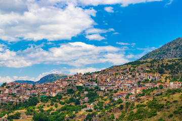 Obraz premium The famous resort of Arachova on mountain Parnassos, Greece