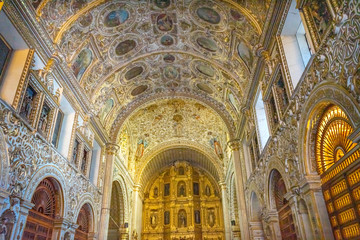 Fototapeta na wymiar Ornate Ceiling Altar Santo Domingo de Guzman Church Oaxaca Mexico