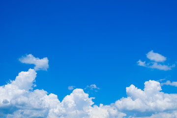 【写真素材】 青空　空　雲　真夏の空　背景　背景素材　7月　コピースペース