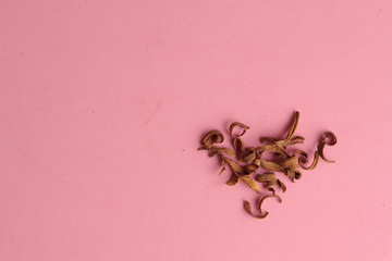 dried orange blossom leaves ideal for cocktails