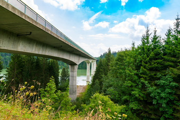 Die lange Brücke über den Lech