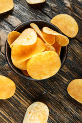 Crispy potato chips
