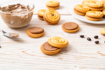 cookies with coffee cream