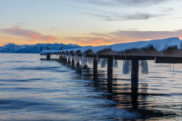 Fototapeta na wymiar Lake Tahoe Winter