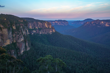 sunset at govetts leap lookout, blue mountains national park, australia 10