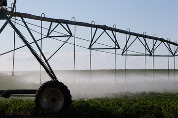 Center pivot crop irrigation system for farm management