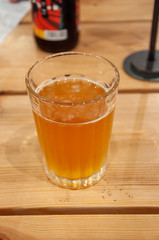 Vaso con cerveza