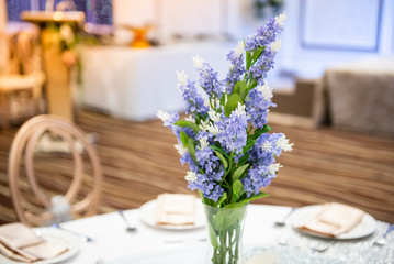 Small bouquet of flowers Placed on the table