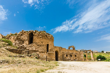 Fototapeta premium The ruins of Jerash in Jordan are the best preserved city of the early Greco-Roman era, it is the largest acropolis of East Asia. The North Theatre