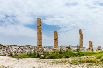 The ruins of Jerash in Jordan are the best preserved city of the early Greco-Roman era, it is the largest acropolis of East Asia.