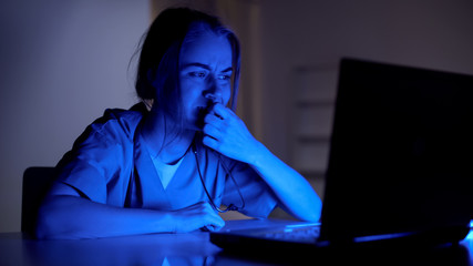 Inexperienced nurse making mistake in online medical records registry, fail