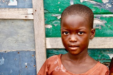 Hübsches, afrikanisches Mädchen