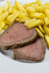 rôti de boeuf et frites