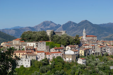 Fototapeta na wymiar Monteroduni italian tipycal mountain village