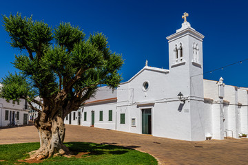 Minorca paese di Fornells e faro di Fornells