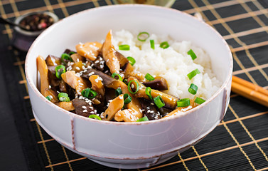 Stir fry with chicken, eggplant and boiled rice - Chinese food