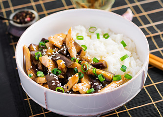 Stir fry with chicken, eggplant and boiled rice - Chinese food