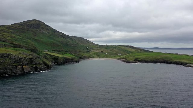Mucross Head is a small peninsula about 10km west of Killybegs in County Donegal in north-west Ireland and contains a popular rock-climbing area, noted for its unusual horizontally layered structure