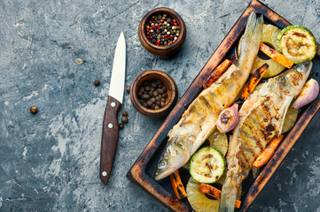 Grilled fish with vegetable