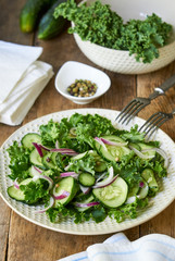 Salad with kale, cucumbers and red onions