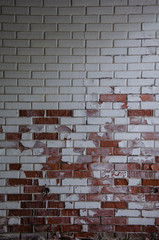 the WALL alte Ziegelsteine Putz löst sich von der Wand