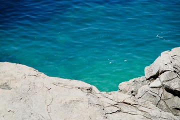 I like to jump down!