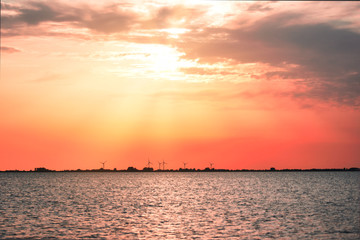 Naklejka premium Sonnenuntergang über der Nordsee