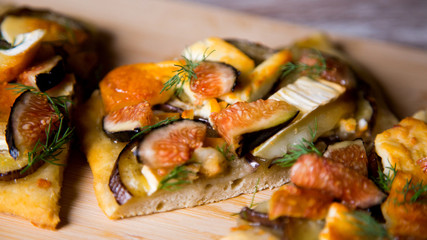 Goat cheese pizza with figs.