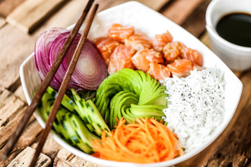 poke bowl hawaïen en gros plan