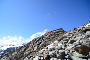 Rifugio Mantova sul monte rosa