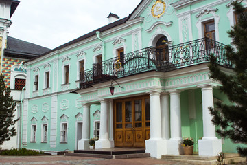 Obraz premium Sergiyev Posad, Russia. - May, 2019: historic buildings on site in Trinity Sergius Lavra near Moscow.
