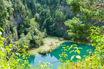 Höwenegg Krater mit Wildsee in Süd Baden Württemberg  © Mrql