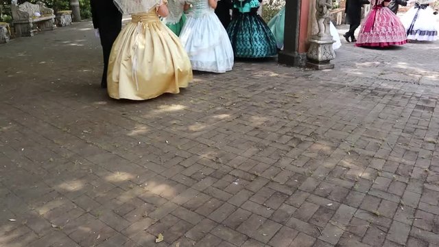  Catania Sicily/italy-June 09 2019: Dances In 18Th Century Costume HD 1280x720 @29.97fps / mp4 / 6.2MB / H.264 $50 Гарантия лучшей цены  Нашли этот товар в другом мест