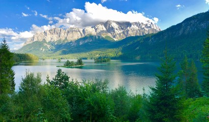Obraz na płótnie Canvas Zugspitze in the clouds