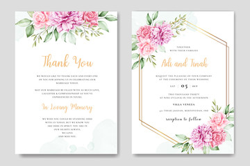 Fototapeta na wymiar wedding invitation card with beautiful floral and leaves template