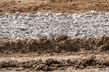 Fototapeta premium Frisch planierte Fläche für Parkplätze