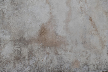 Marode und feuchte Hauswand