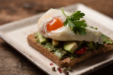Toast sandwich with fried egg