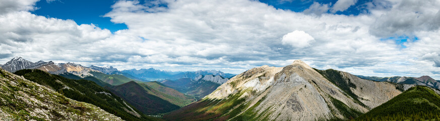 Fototapeta premium Sulphur Skyline Trail, Jasper National Park, Alberta, Canada