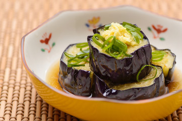 茄子の揚げ煮浸し